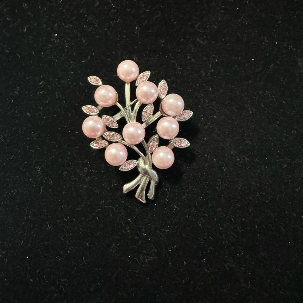 Vintage Pink Faux Pearl Brooch With Pink Rhinestones In Silver Tone Setting EUC